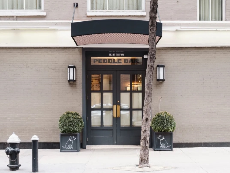 Pebble bar, front